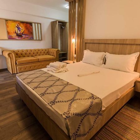 Viilalac Hotell Venus Eksteriør bilde